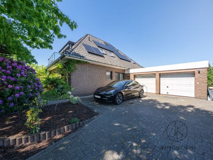 ***Stuhr-Seckenhausen: Ein Haus, viele Möglichkeiten für Familie, Vermietung und Generationen – Foto 1