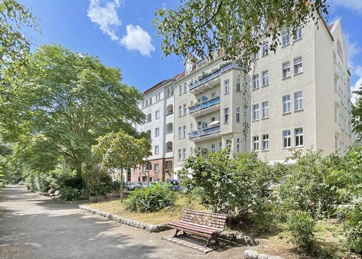Traumhafter Altbau in direkter Pankelage | Erstbezug | Saniert | Provisionsfrei – Hausansicht