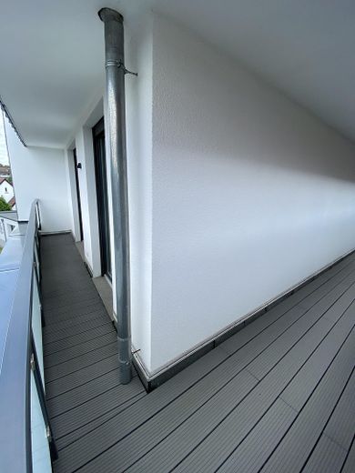 Modernes 2,5-Zi.-Penthouse mit Aufzug & Stellplatz – Solingen-Ohligs – Dachterrasse zum Schlafzimmer