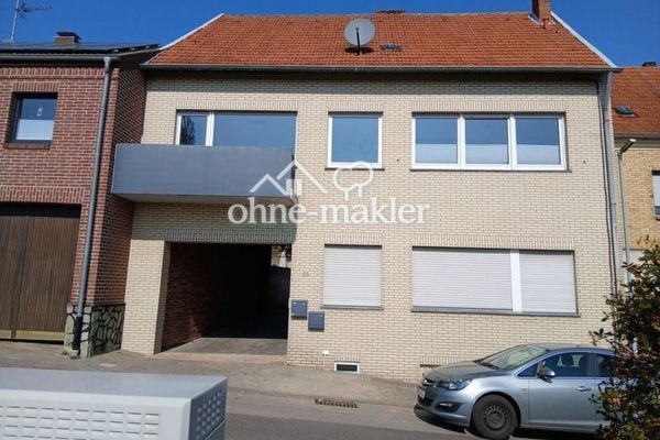 2-Familienhaus mit 3 Garagen in Linnich-Boslar