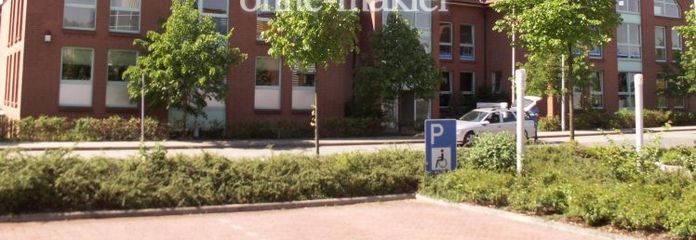 Attraktive Büro-/Praxiseinheit inkl. 1 Stellplatz - provisionsfrei