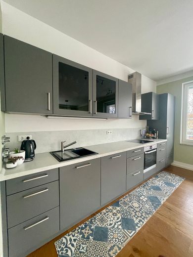 4-Zimmer möblierte Wohnung im Schmargendorf, Gäste WC, Waschraum, Aufzug, Tiefgarage – Küche
