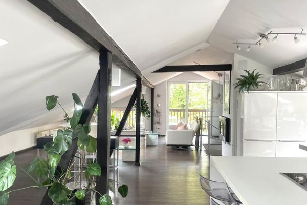 ___ABITARE MODERNO in STILE LOFT___con VISTA ININTERROTTA sul VERDE