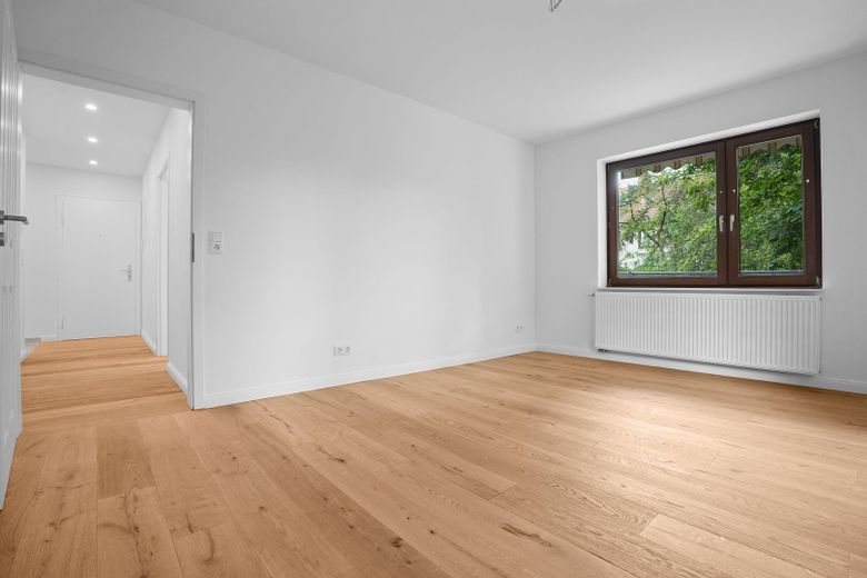 Schlafzimmer Blick in den Flur