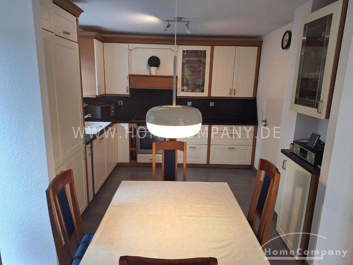 Kelsterbach 8072708 - Maison mitoyenne d’extrémité meublée dans un quartier résidentiel calme – 84eb7c30242a4a9c484fba59d5c9c569b818b579.jpg