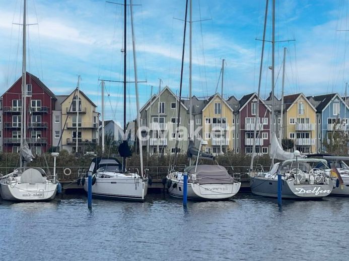 Wohnen, wo andere anlegen – Exklusive Wohnung mit Blick auf die Marina – Foto 1