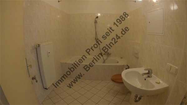 Wohnung mieten - 3 Zimmer saniert 2er oder 3er WG tauglich – G0013821