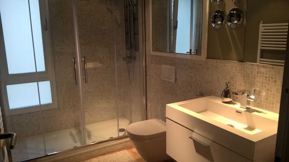 Traumwohnung, Leipzig-Gohlis, - möbliert, FREI AB 15. AUGUST 2026 – Neues Bad mit Regenwalddusche 