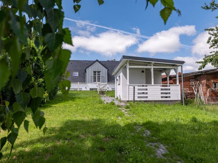 Historischer Charme trifft moderne Wohnqualität – kernmodernisiertes Einfamilienhaus am Wasser – Foto 1