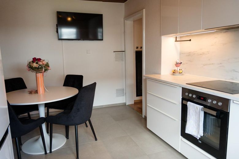 Gemütliches & bezugsfertiges Reihenmittelhaus in ruhiger, zentraler Lage von Senden Ay – Küche EG