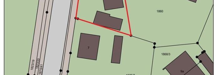 Działka budowlana z istniejącym budynkiem – atrakcyjne przychody z najmu i potencjał rozwoju