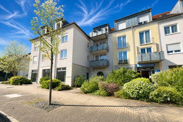 WOHNUNGSPAKET MIT 4 VERMIETETEN EIGENTUMSWOHNUNGEN + TG