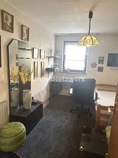 *Ländlicher Bungalow mit viel Potenzial - auf einer Ebene wohnen, naturnah leben* – Kinderzimmer 1