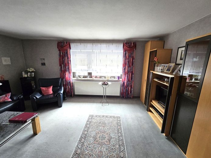 2 Doppelhaushälften auf 739 m² – eine frei, eine vermietet + zusätzliches Flurstück PROVISIONSFREI – Foto 8