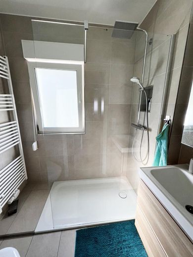 EG Bad mit Dusche