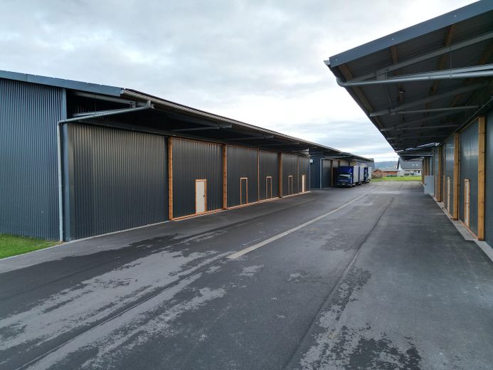 Lagerhalle/Gewerbehalle/Miethalle/(1296m², 648m², 2x324m²) – Foto 4