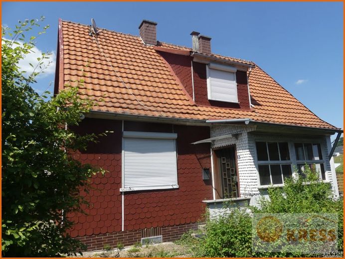 Wohnhaus auf großem Grundstück in der Ortslage von Steinau-Ulmbach – Bild 1