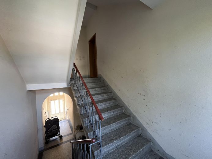 багатоквартирний будинок без комісії з дохідністю 8,0 % – Treppenhaus
