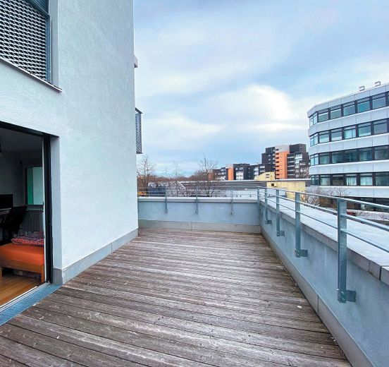 Helle 1-Zimmer Wohnung mit großzügiger Dachterrasse + Tiefgarage – Foto 4