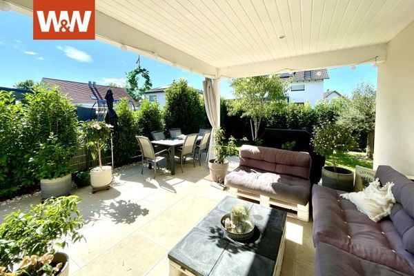WOHNEN AUF HOHEM NIVEAU: 
Neuwertiger und komfortabler Bungalow auf einer Ebene, Garten, Terrasse*