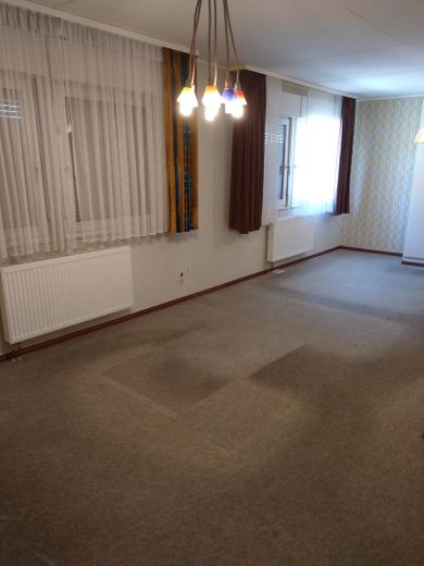 Vielseitig nutzbares Zweifamilienhaus mit unverbaubarer Aussicht – Arbeitszimmer Obergeschoß