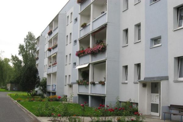 Top sanierte 3-Zimmer-Wohnung in grünem Wohngebiet