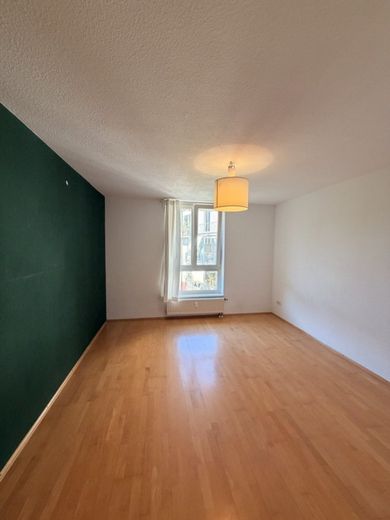 Wymarzone mieszkanie 2-pokojowe w Ehrenfeld bezpośrednio od właściciela – Schlafzimmer (von Flur)