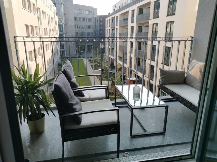Wohnen am Wasser - Eigentumswohnung in begehrter Lage – Balkon