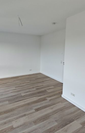 2026’da ilk kez oturuma hazır: Magdeburg’un güneyinde ikiz evin yarısı – bahçe, şömine, ısı pompası, 150 m², A+ – Schlafzimmer, aus der Nische 3