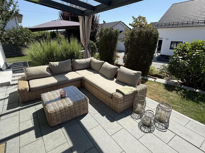 Neuwertiges Einfamilienhaus mit Wärmepumpe, PV, Doppelgarage & hochwertiger Ausstattung – Foto 8