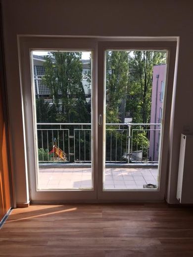 72 qm - Fürstenbergerstr. 168, 60323 Frankfurt mit Concierge – Balkon