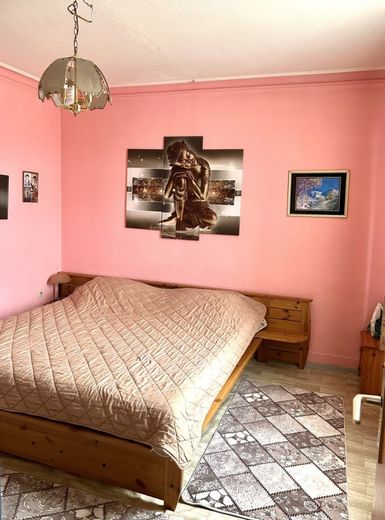 Charmante und charakteristische 3-Zimmer-Wohnung im Herzen von Esslingen am Neckar – Schlafzimmer
