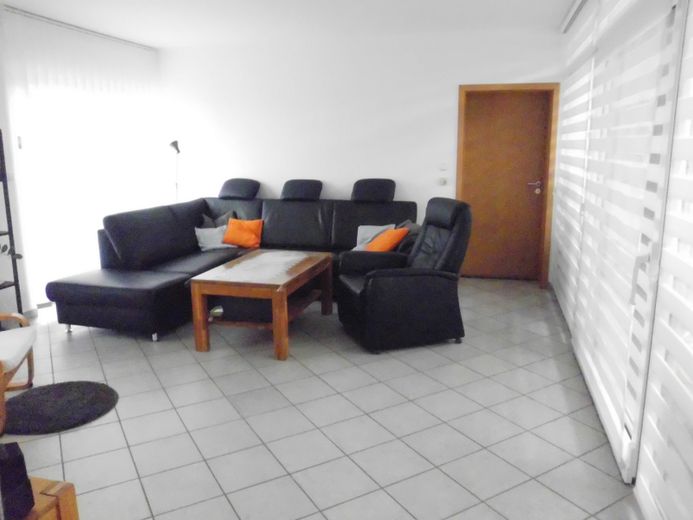Schauenburg, Bungalow + ELW – Wohnzimmer Teilansicht 2