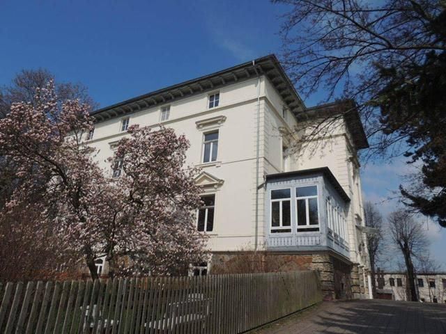 Gemütliche DG 2-Zimmer mit Aufzug und Stellplatz in Villa am Park! – 22553668_1959158287434283_1520007831_o