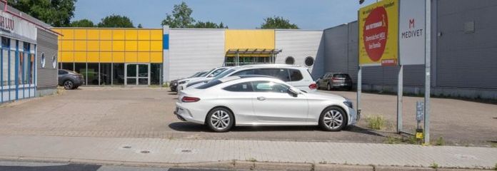 Ruim bedrijfspand op een aantrekkelijke locatie – aan de A23