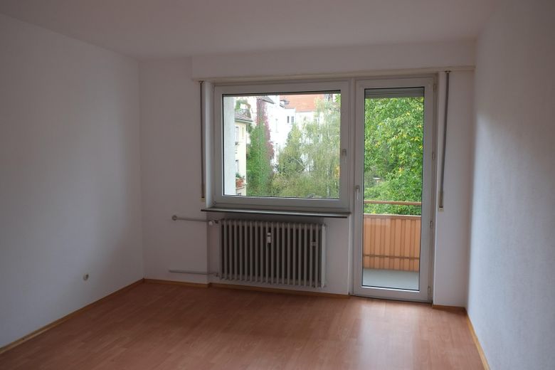 Zimmer 2 mit Balkon