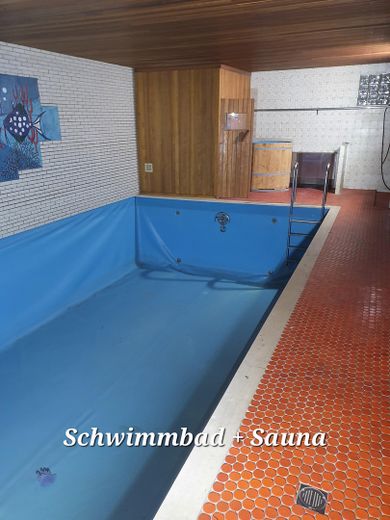 Schwimmbad