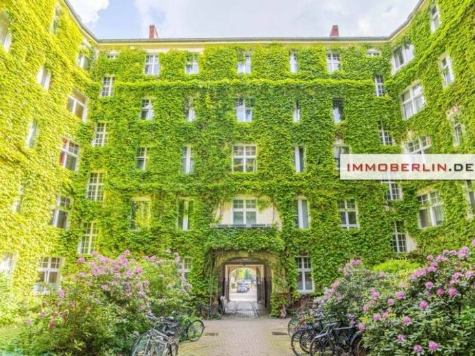 IMMOBERLIN.DE - Charmante Altbauwohnung in gefragter Lage nahe der Sonnenallee – Foto 1