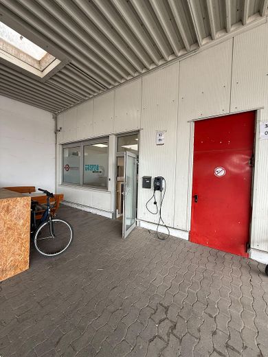 Provisionsfrei: 780 m2 Lagerfläche Delmenhorst, ab 3,50 pro QM – Büroeingang, Lagereingang