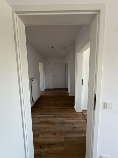 Köln Weiden’de kullanışlı yerleşim planına sahip modern 3 odalı daire – Fotoğraf 11