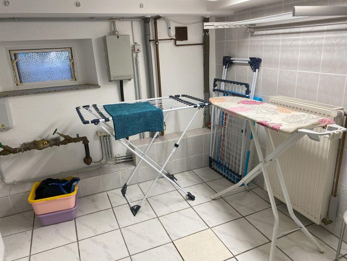 Gepflegtes Zweifamilienhaus in Essen-Kupferdreh – Hauswirtschaftsraum 