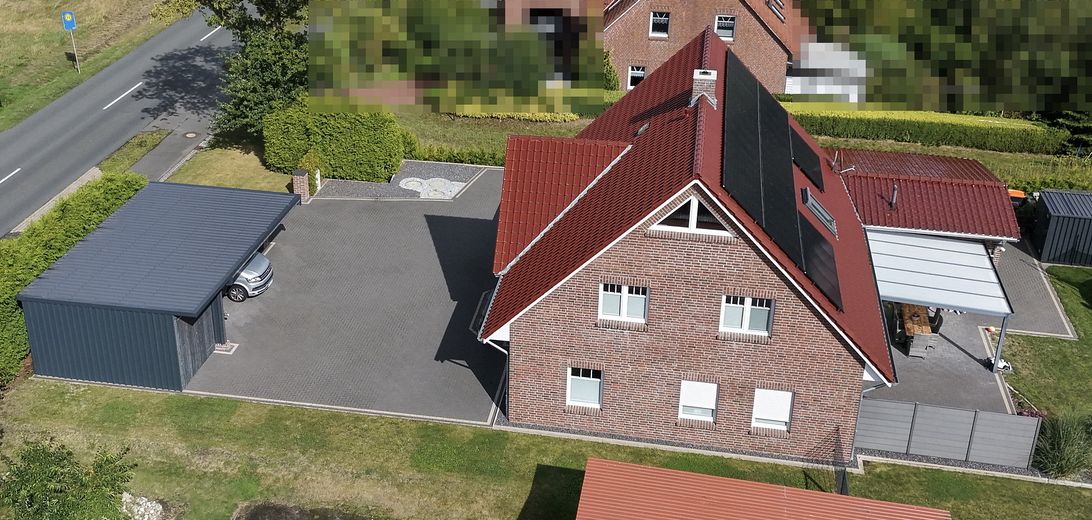 ESCLUSIVA CASA A TRE FRONTONI CON STRAORDINARIO GIARDINO – Foto 2