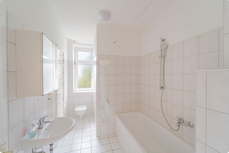3-Zimmer-Altbauwohnung, 91 m², mit Balkon und Gemeinschaftsgarten – Foto 7