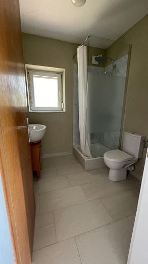 Stilvoll renoviertes Landhaus mit großzügigen Räumen – Bad OG