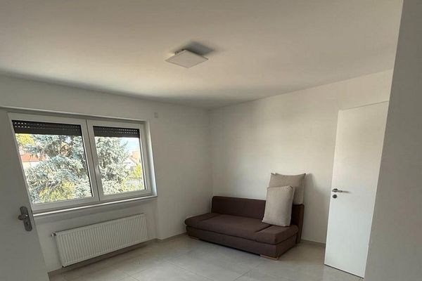 Moderno appartamento di 1 stanza con cucina attrezzata – arredato su richiesta – a Mörfelden-Walldorf