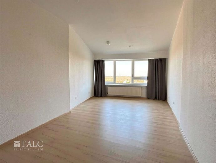 Dem Wasser so nah - 1-Zimmer-Apartment mit traumhaftem Blick – Wohn- und Schlafbereich Bild 2 - Unmöbliert
