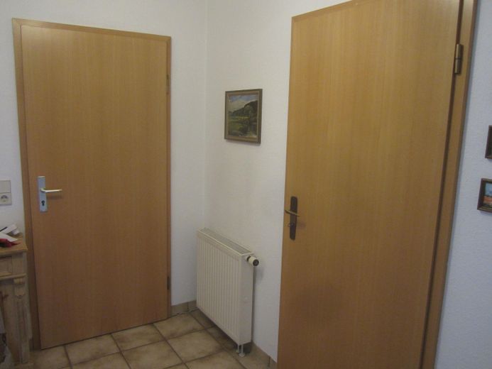 Two-family house – Flur EG
