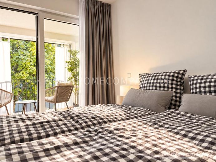 ***Première occupation après rénovation – Meublé haut de gamme dans un emplacement idéal – 003a2bd9c7ac85dab4479317c2b3bfb2e7c78807.jpg
