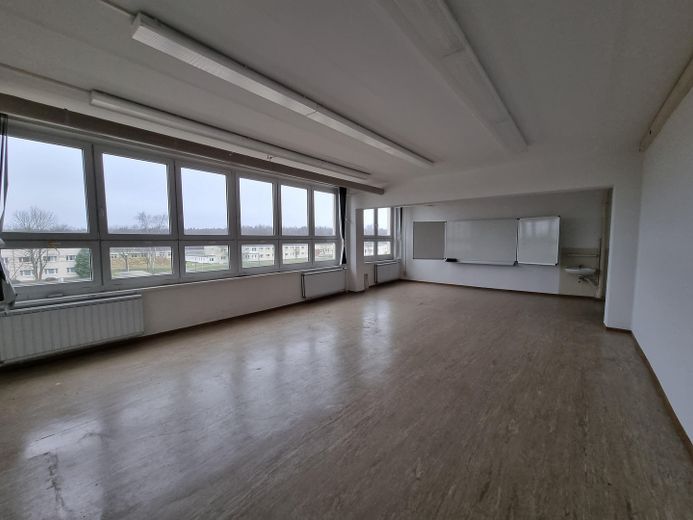 1.9 ha Bauland + Gewerbeobjekte + für Solar , Lager ab 99.000 Euro – Foto 50