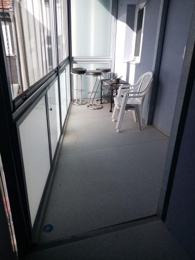 Charmante 3-Zimmer-Wohnung in zentraler Lage mit Lift – Foto 6